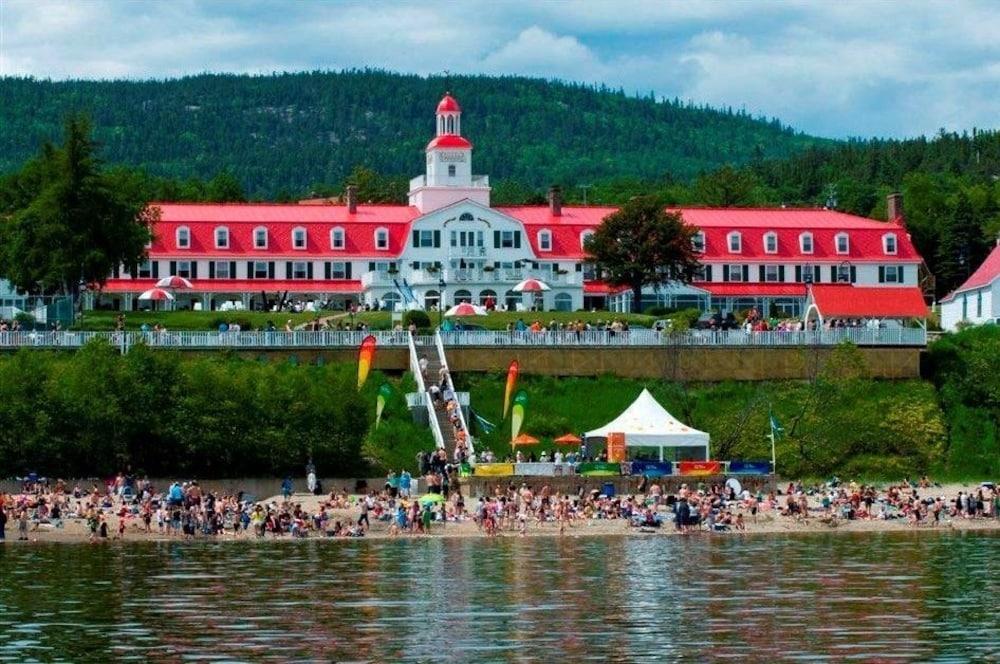 Hotel Тадусак Екстериор снимка