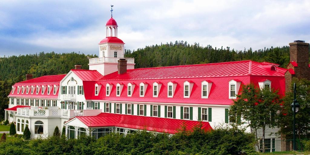Hotel Тадусак Екстериор снимка