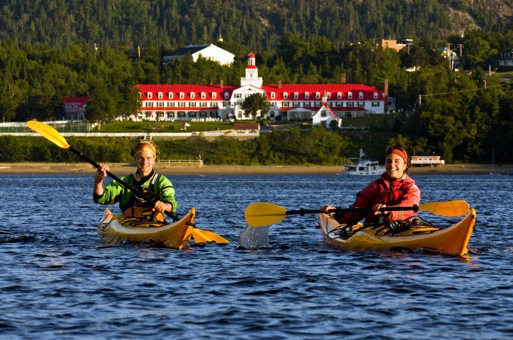 Hotel Тадусак Екстериор снимка